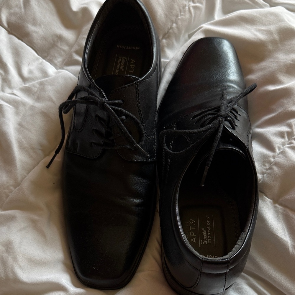 Apt. 9 Men’s Black Leather Derby Dress Shoes - Mens size 9